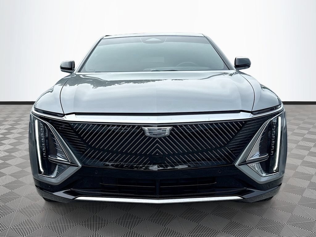 Used 2024 Cadillac Lyriq Tech RWD image 2