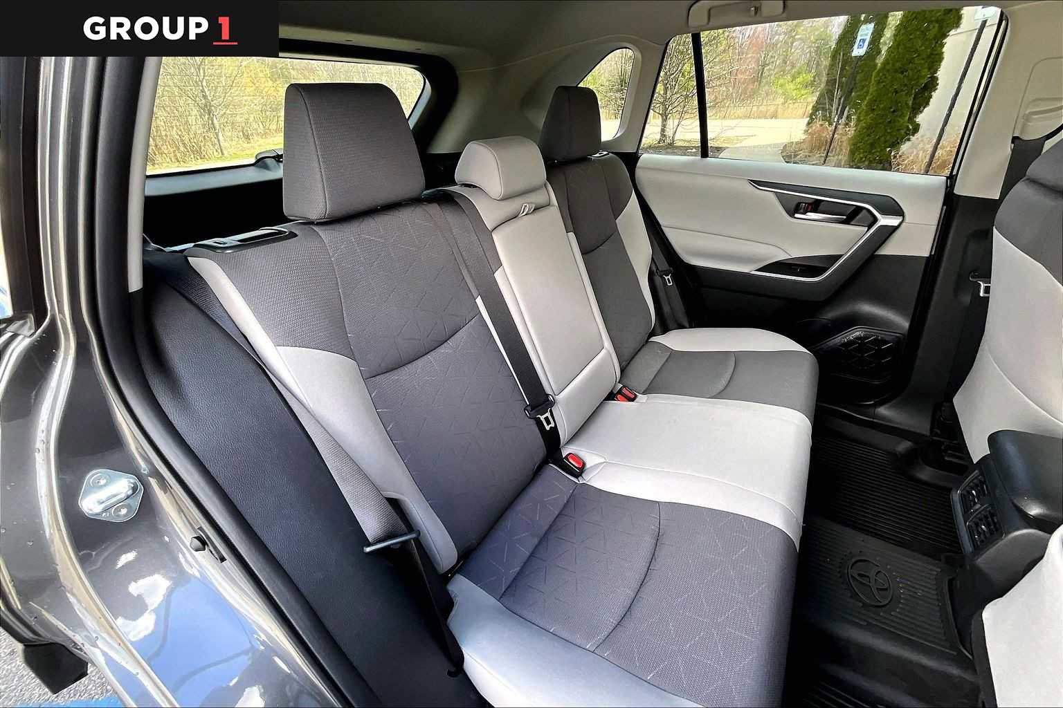 Used 2025 Toyota RAV4 XLE w/ Weather Package AWD/4WD image 19