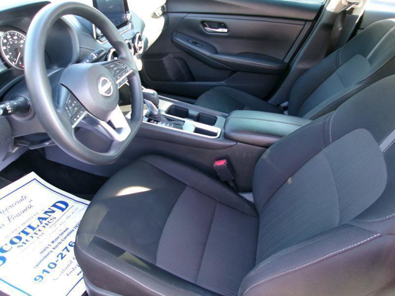 Used 2024 Nissan Sentra SV FWD image 13