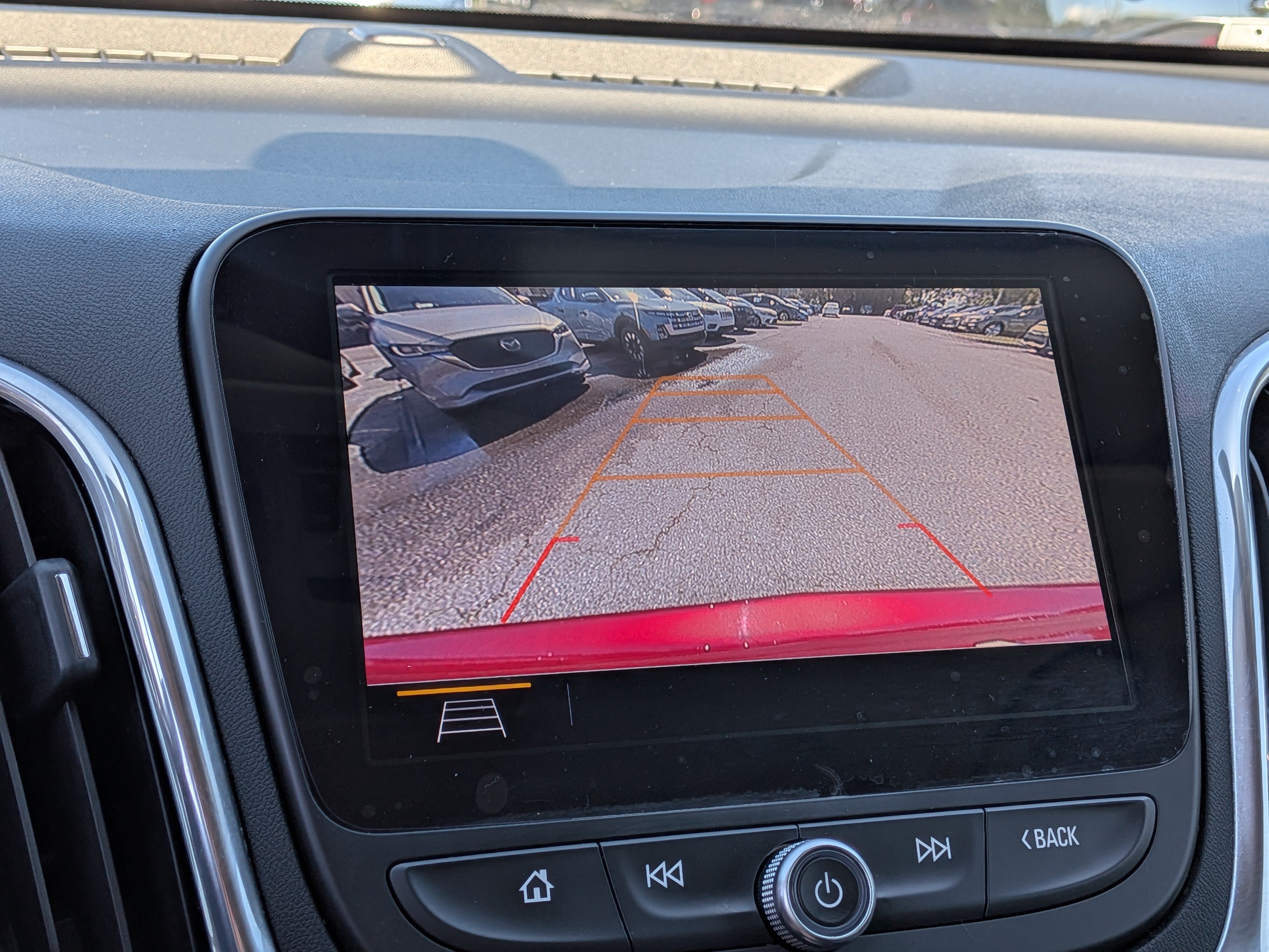 Used 2019 Chevrolet Equinox LT w/ Sun & Navigation Package FWD image 34