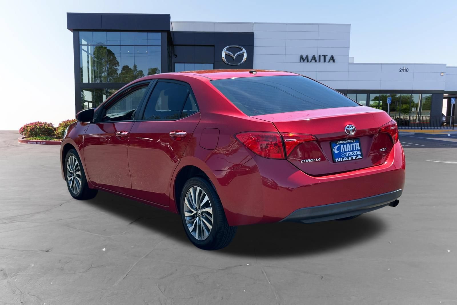 Used 2019 Toyota Corolla XLE FWD image 5