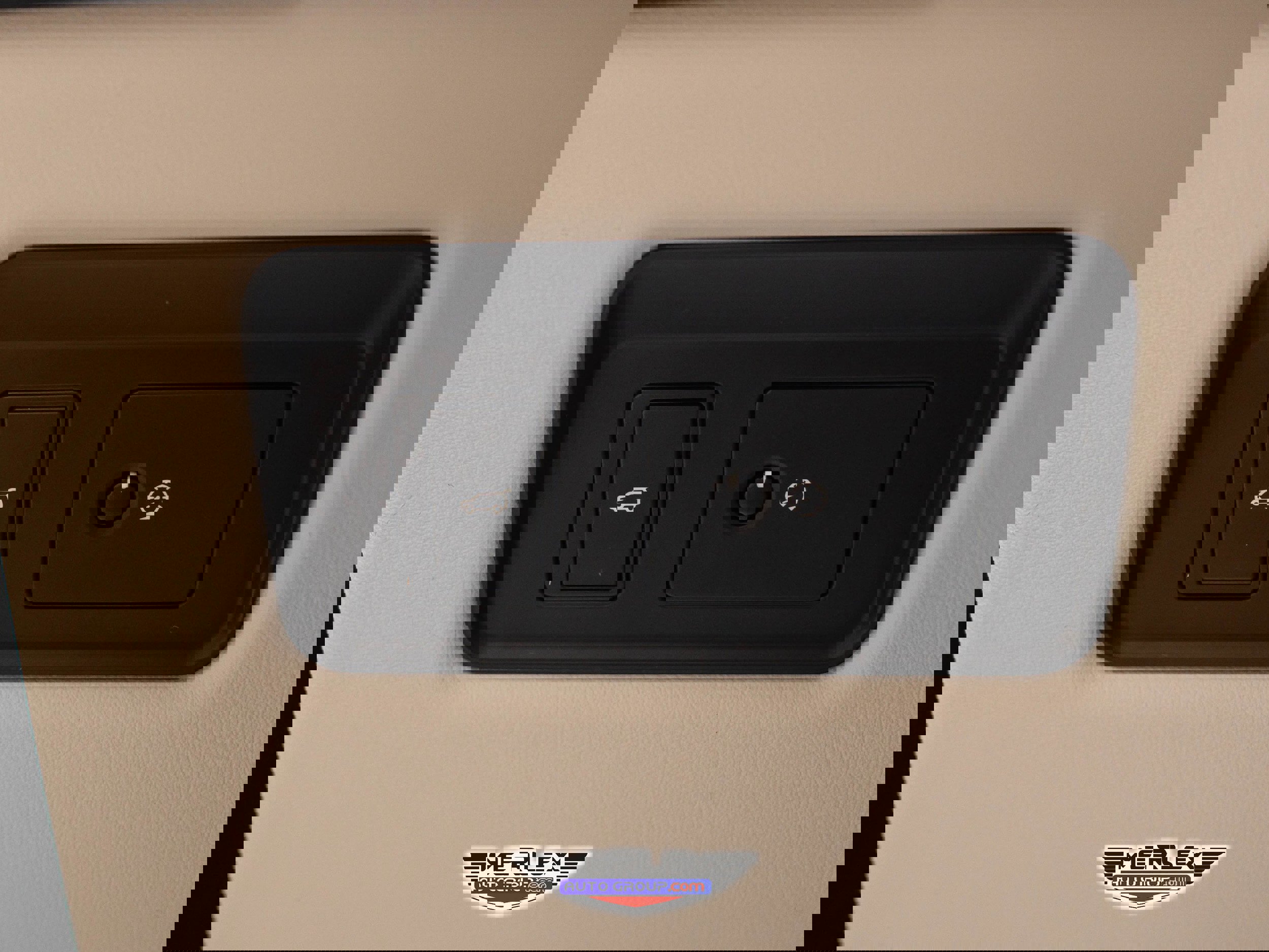 Used 2018 Land Rover Range Rover Supercharged image 40