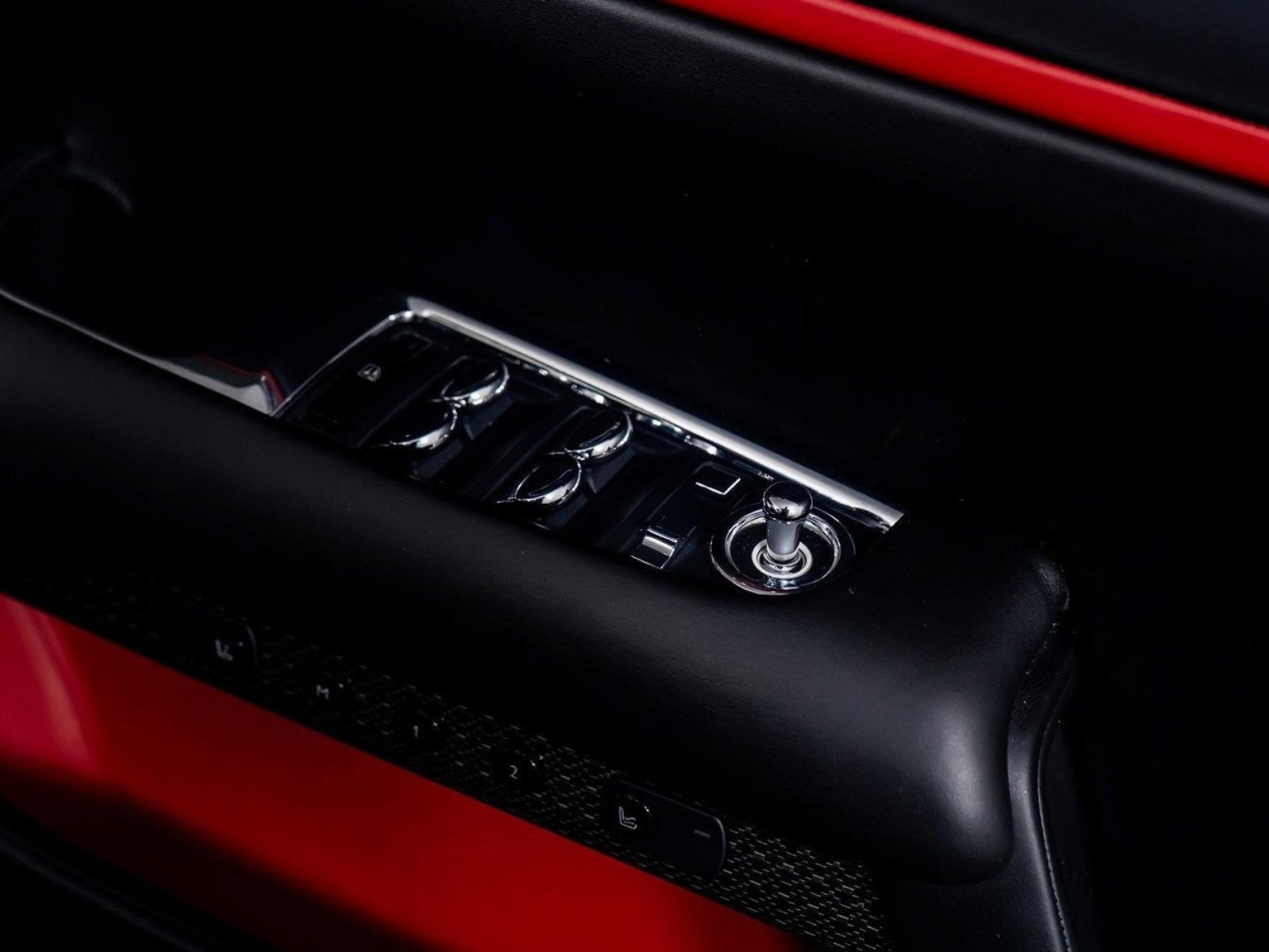 Used 2019 Rolls-Royce Wraith image 18