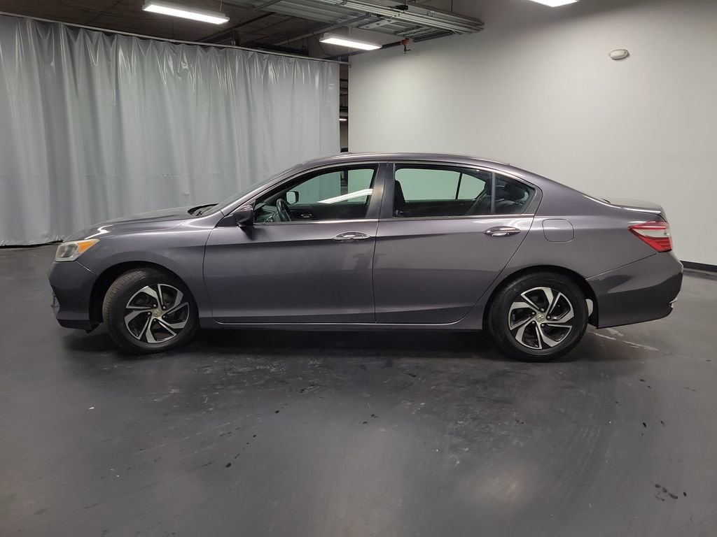 Used 2017 Honda Accord LX image 5