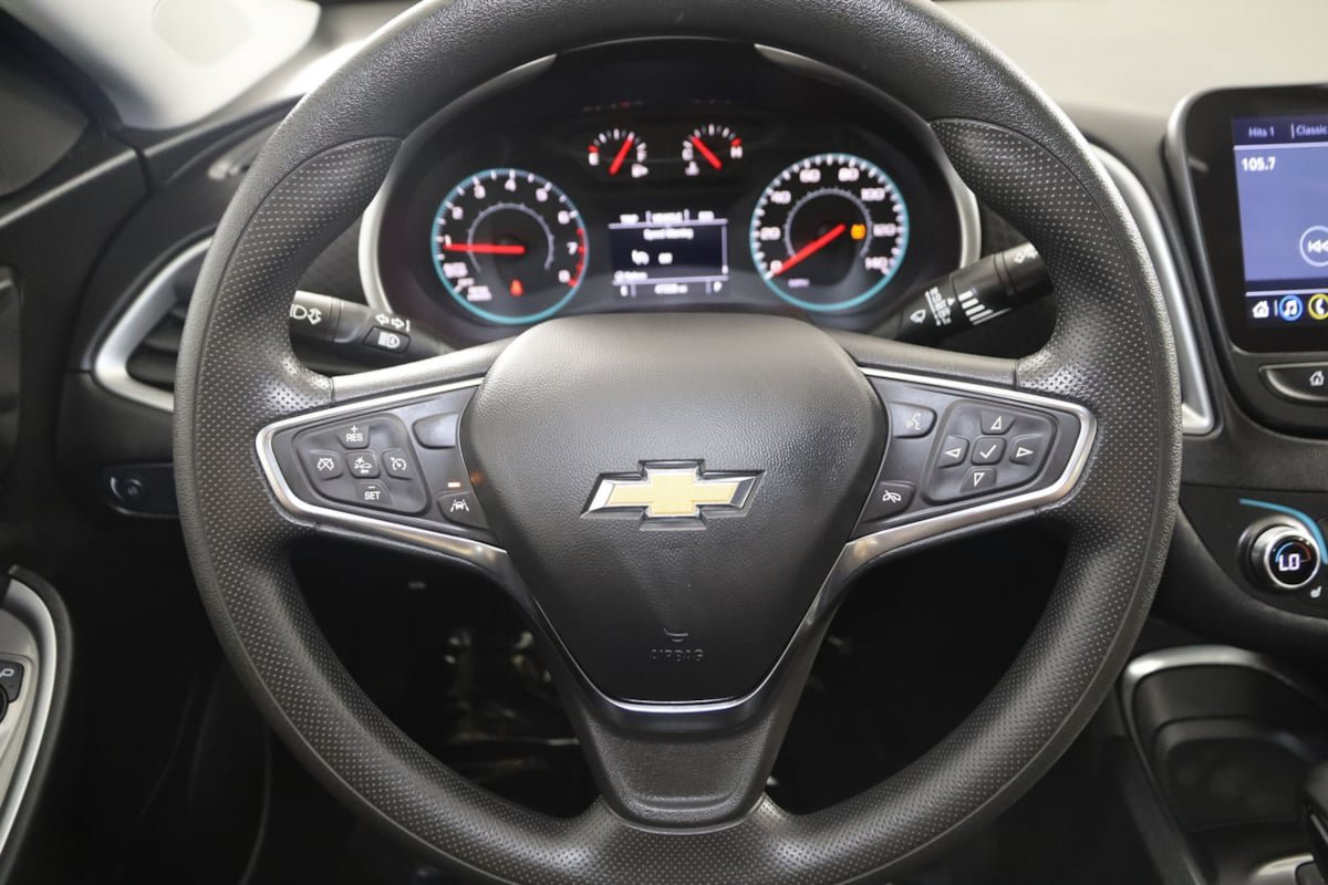 Used 2024 Chevrolet Malibu LT FWD image 32