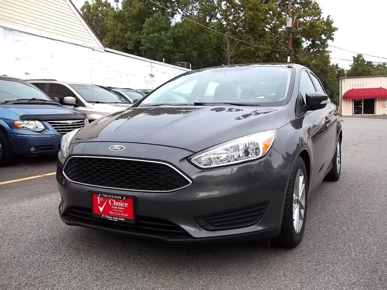 Used 2016 Ford Focus SE w/ SE Cold Weather Package FWD image 1