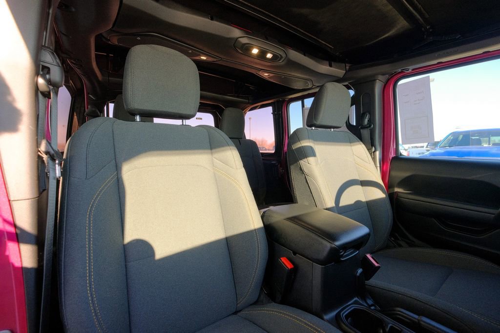 Used 2024 Jeep Wrangler Sport image 15