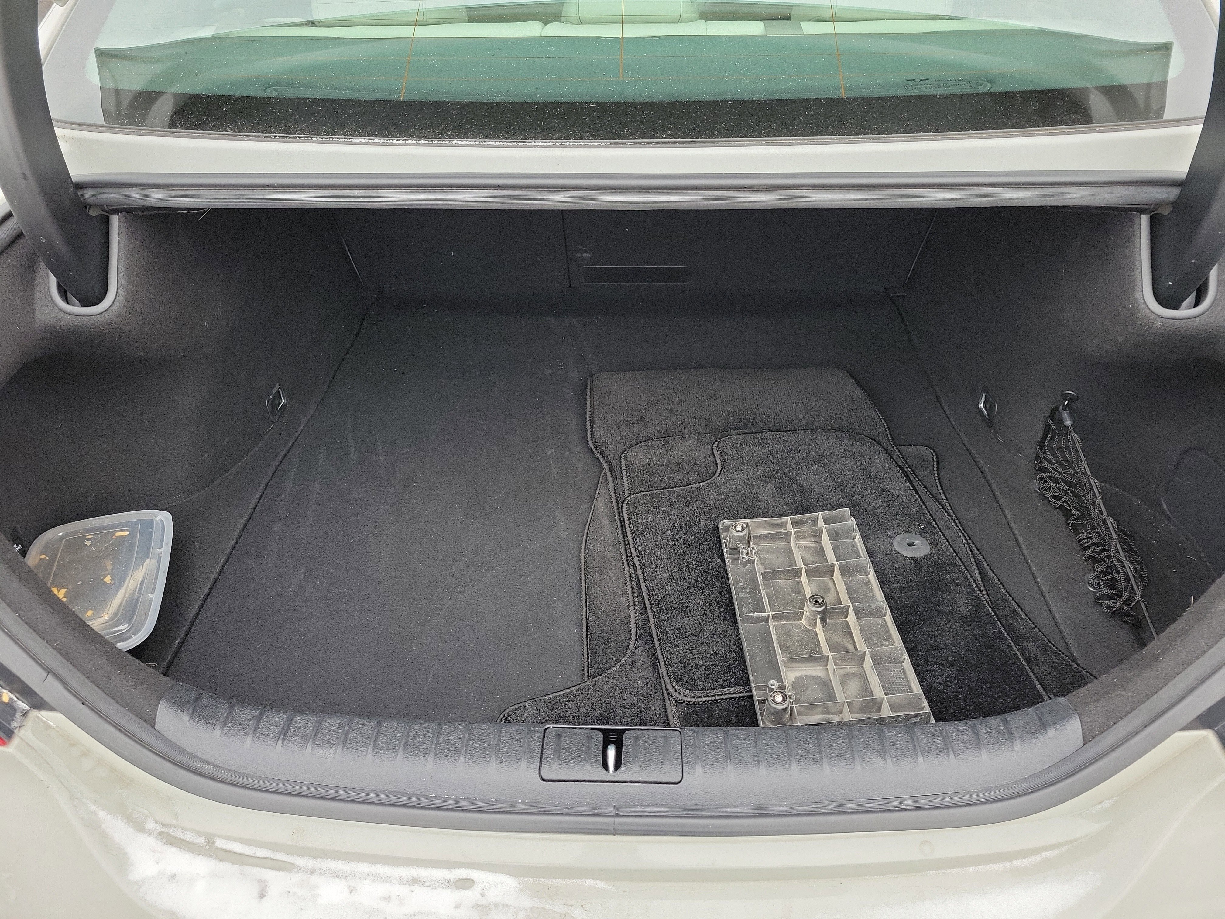 Used 2024 Genesis G70 2.5T image 8