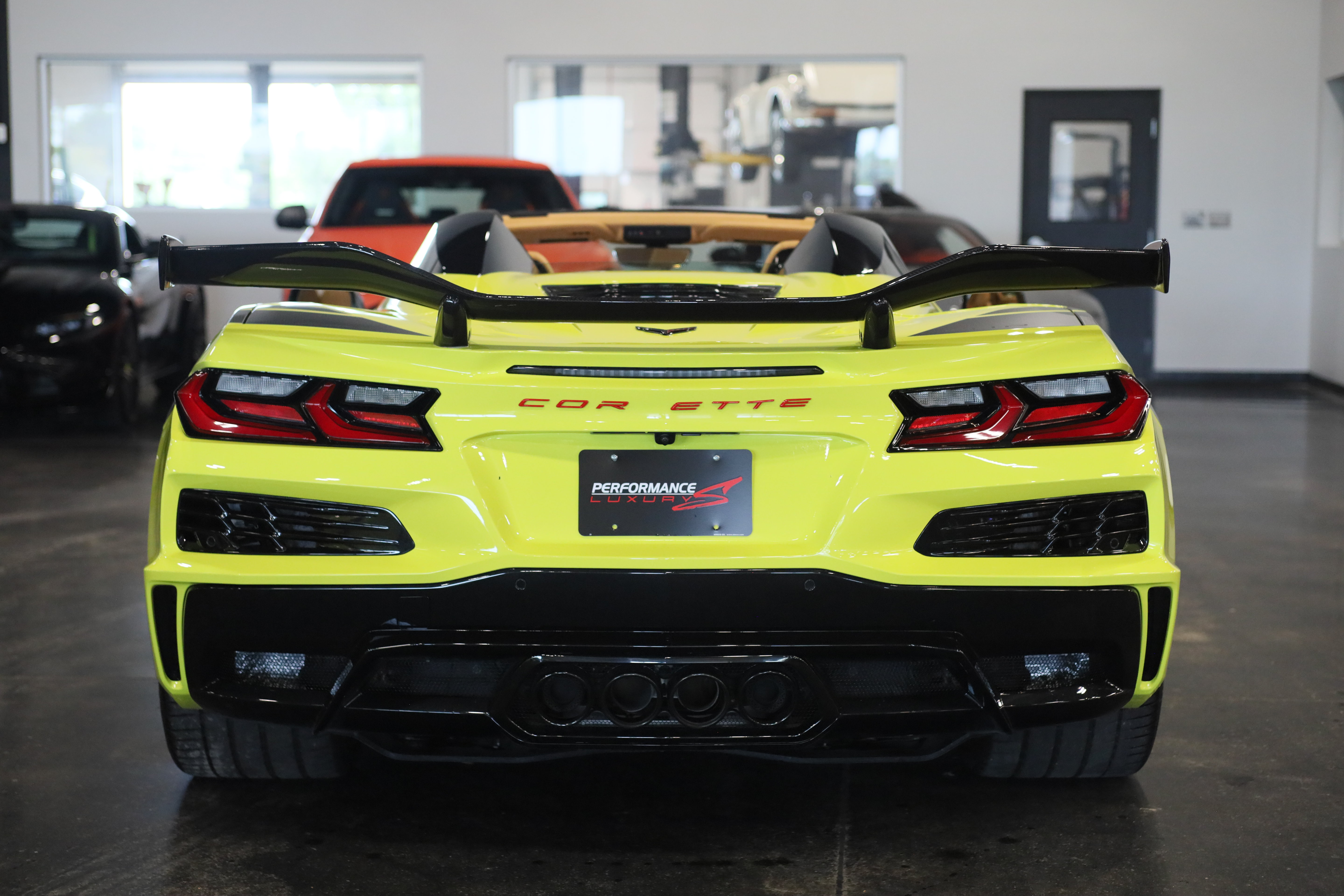 Used 2023 Chevrolet Corvette Z06 w/ Z07 Performance Package RWD image 7
