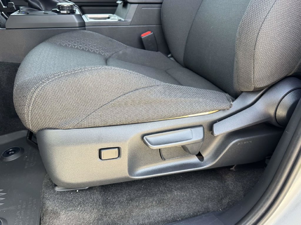 Certified 2025 Toyota 4Runner SR5 AWD/4WD image 19