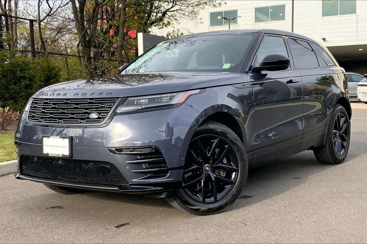 Certified 2026 Land Rover Range Rover Velar Dynamic SE AWD/4WD image 1