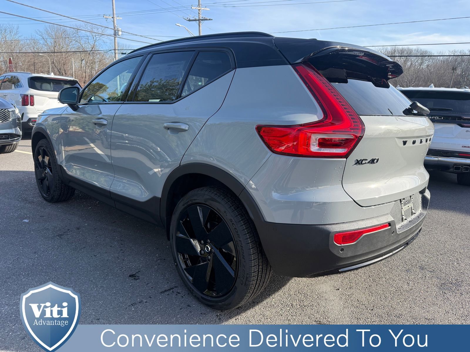 New 2026 Volvo XC40 B5 Ultra w/ Protection Package Premier image 6