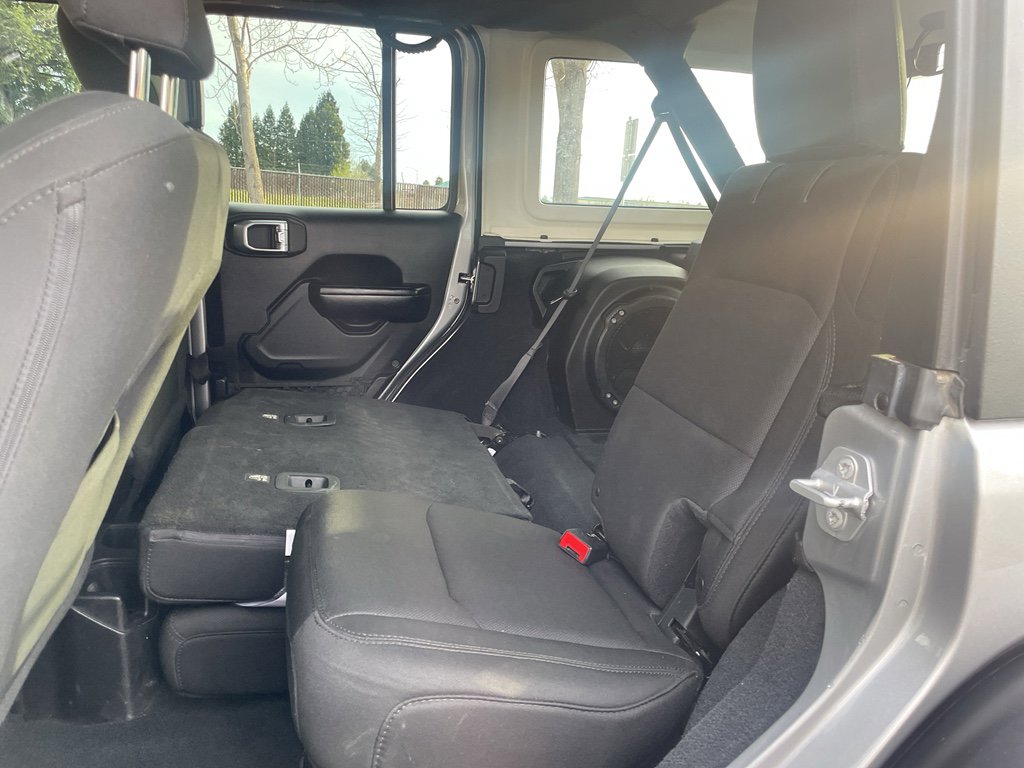 Used 2018 Jeep Wrangler Unlimited Sport S image 42