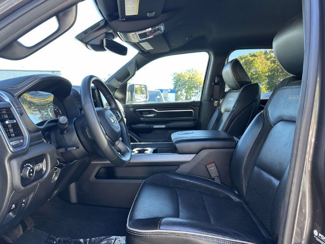 Used 2024 RAM 1500 Laramie AWD/4WD image 16