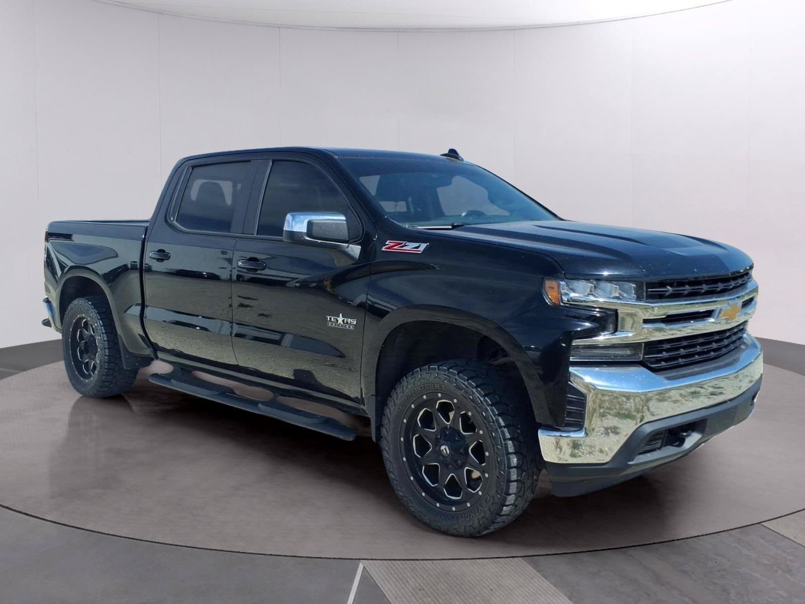 Used 2020 Chevrolet Silverado 1500 LT w/ Texas Edition AWD/4WD image 7