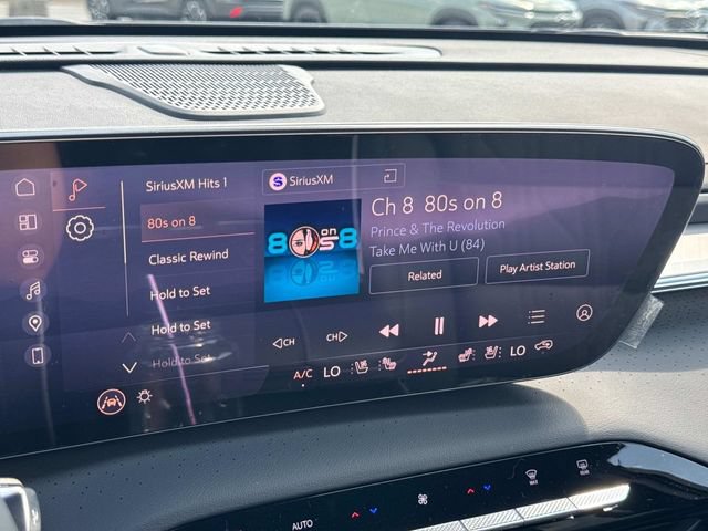 New 2027 Buick Enclave Avenir w/ LPO, Illumination Package FWD image 34