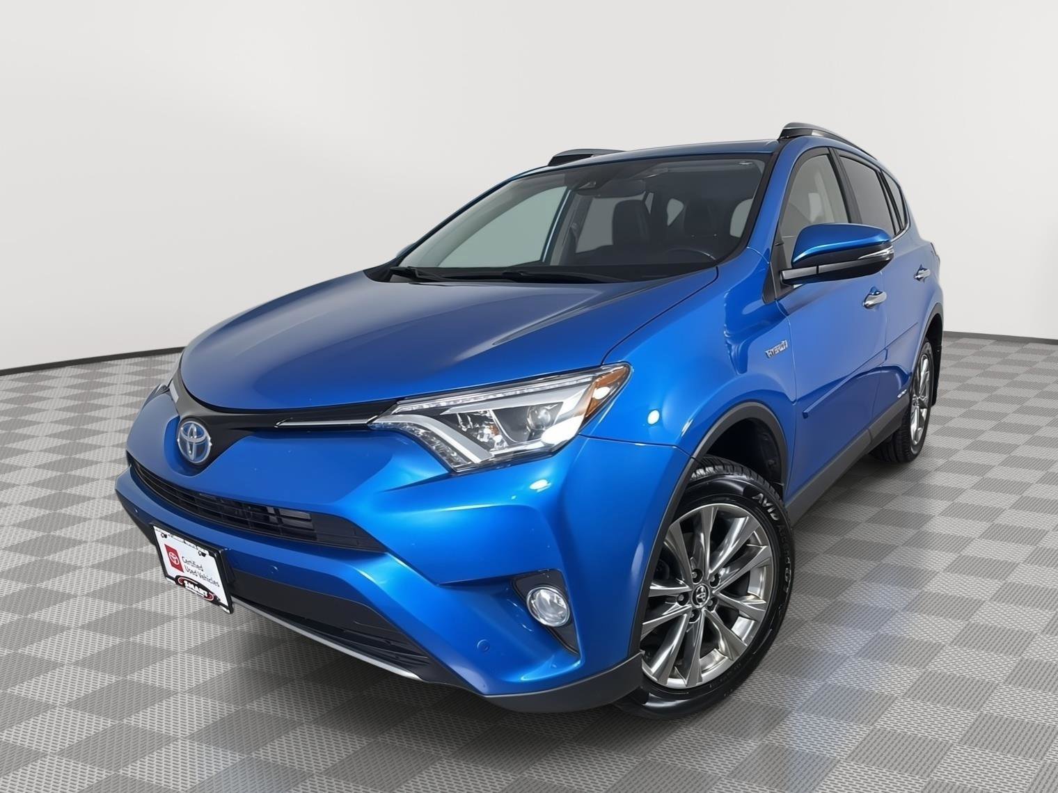 Used 2017 Toyota RAV4 Limited w/ Carpet Mat Package