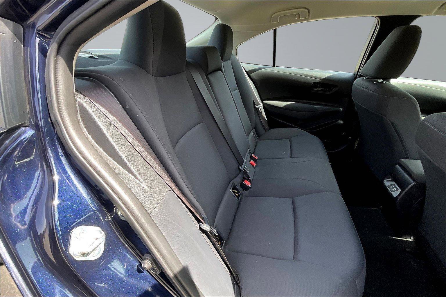 Used 2024 Toyota Corolla LE image 27