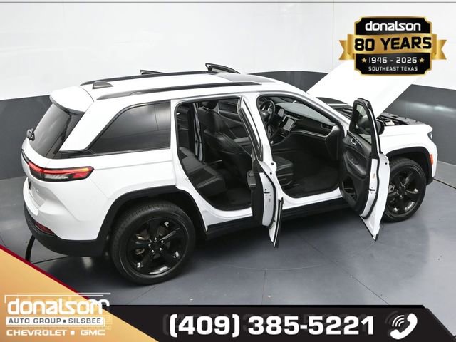 Used 2023 Jeep Grand Cherokee Altitude image 25