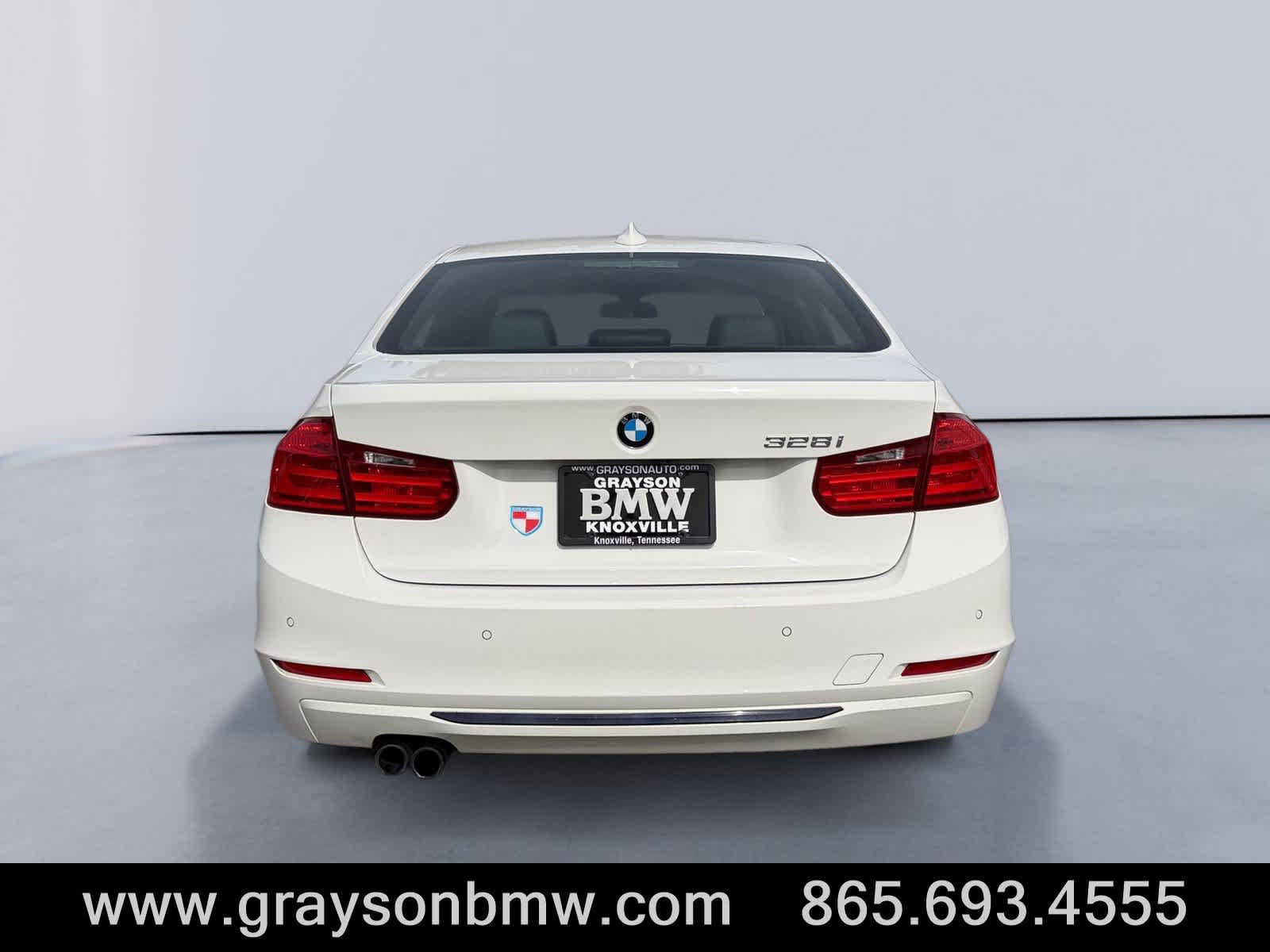 Used 2015 BMW 328i Sedan RWD image 4