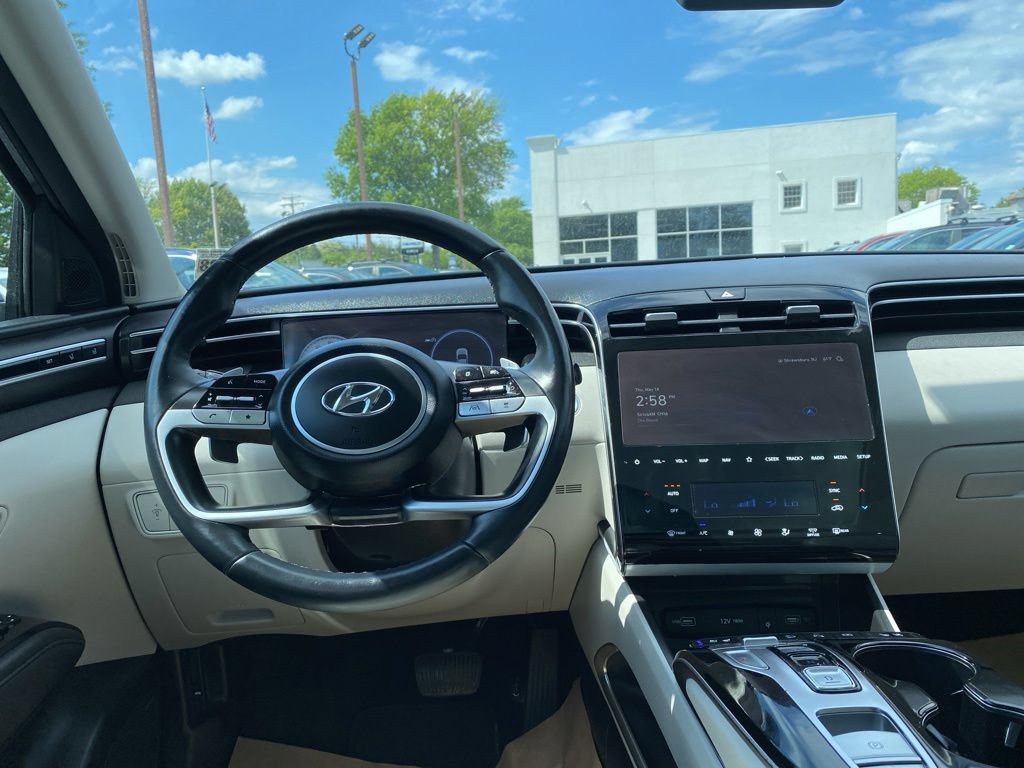 Certified 2023 Hyundai Tucson Limited AWD/4WD image 10