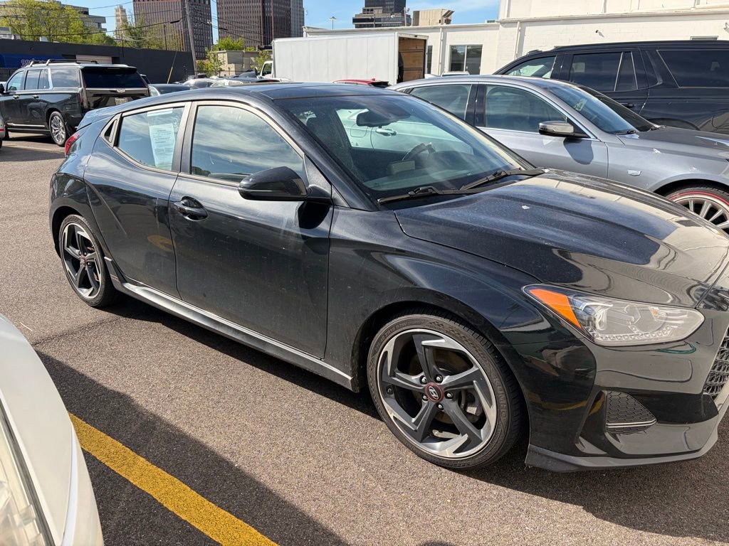Used 2019 Hyundai Veloster Turbo FWD image 2