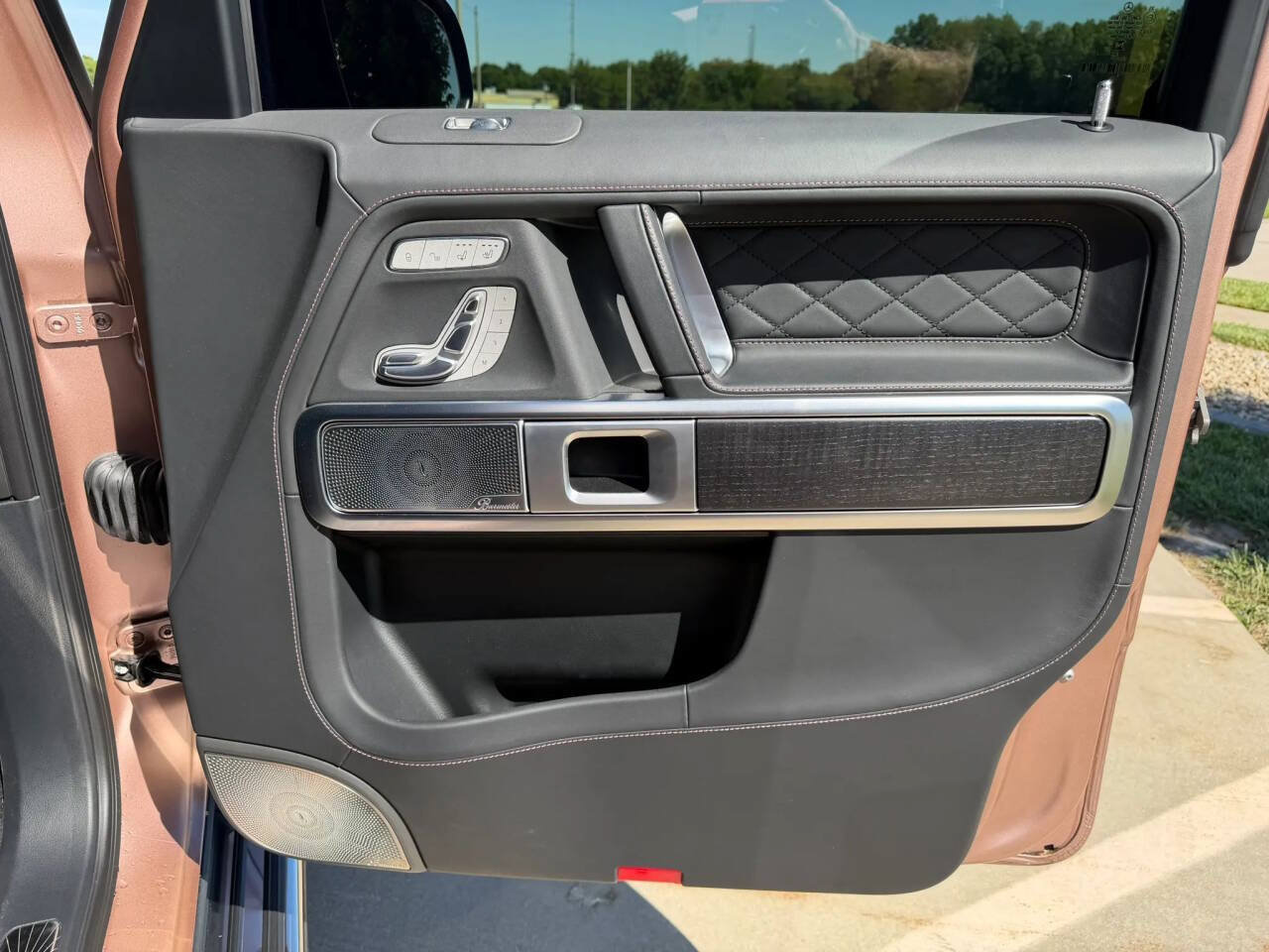 Used 2024 Mercedes-Benz G 550 image 30