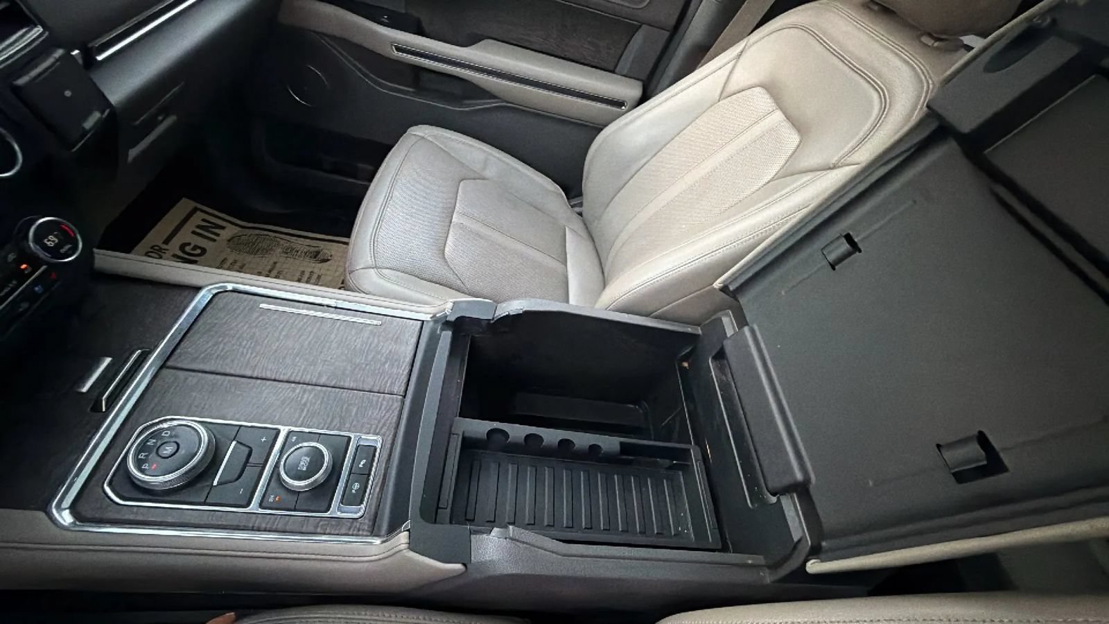 Used 2018 Ford Expedition Limited w/ Equipment Group 301A AWD/4WD image 41