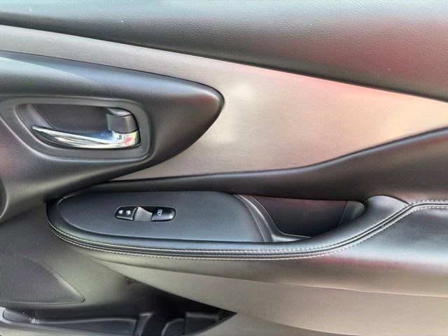 Used 2023 Nissan Murano SV w/ SV Midnight Edition Package FWD image 39