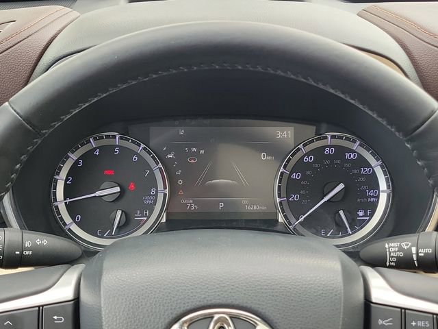 Used 2022 Toyota Highlander Platinum FWD image 30