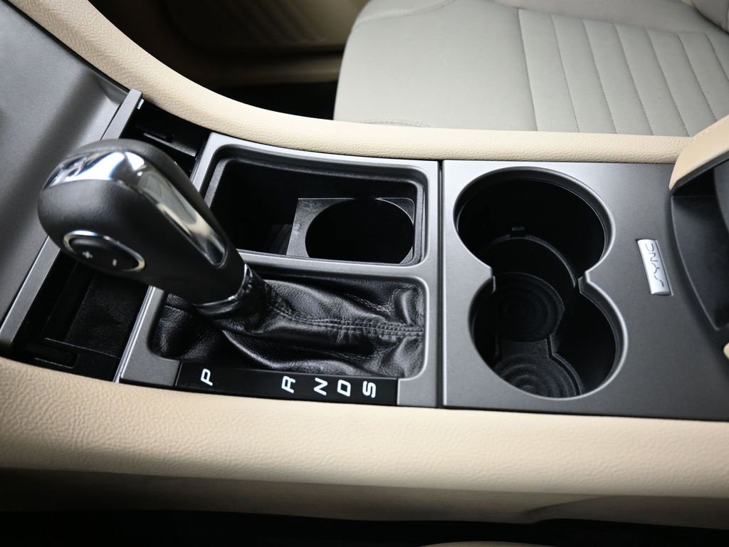 Used 2018 Ford Taurus SE image 20