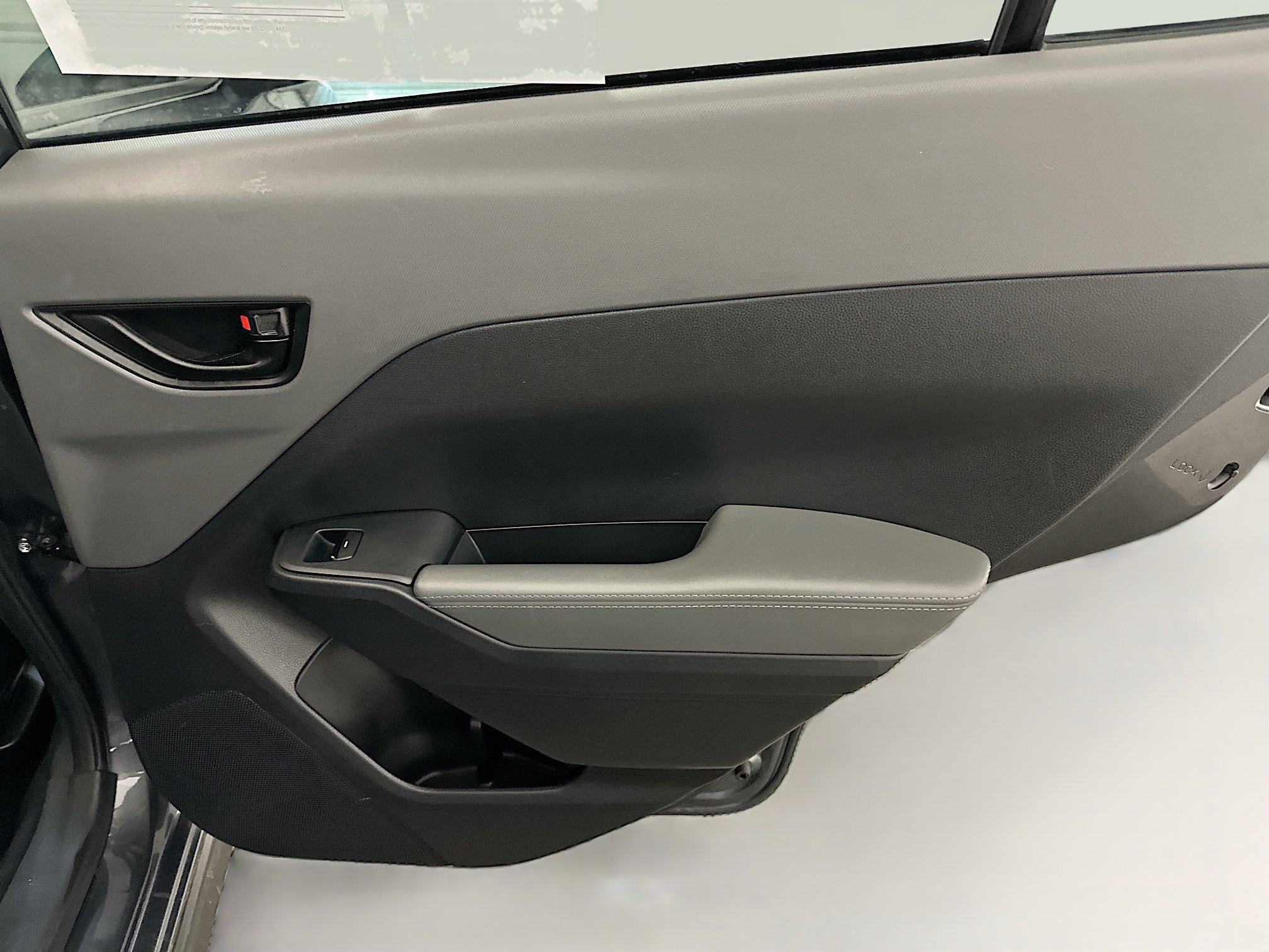 Used 2024 Subaru Crosstrek 2.0i Premium image 31