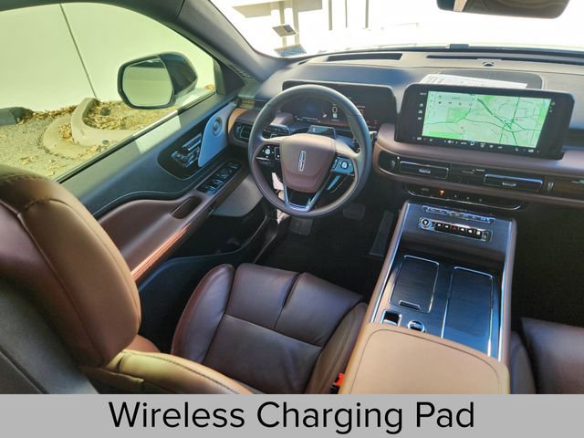Certified 2025 Lincoln Aviator Reserve w/ Equipment Group 201A image 13