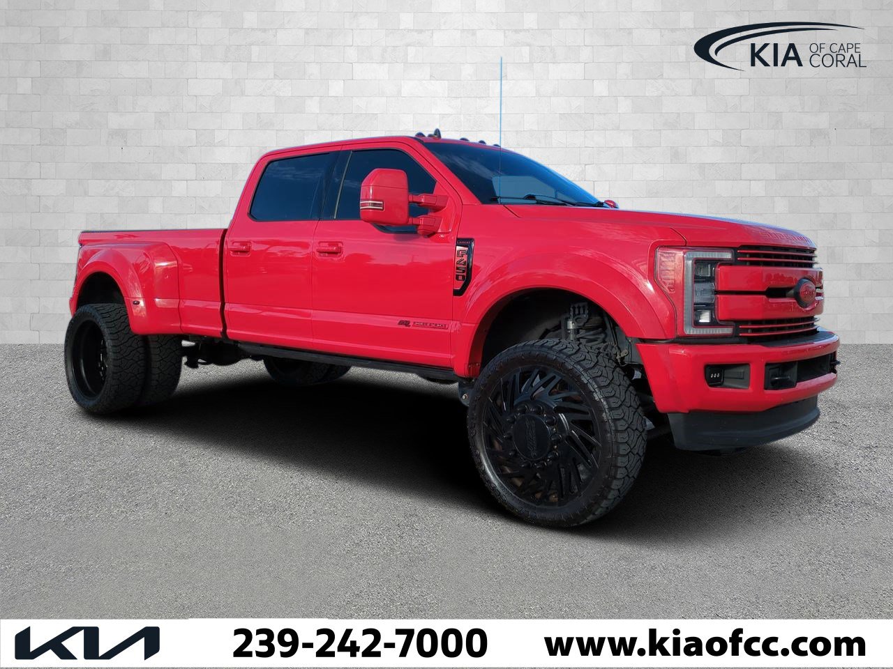 Used 2019 Ford F450 Lariat w/ Lariat Value Package image 1