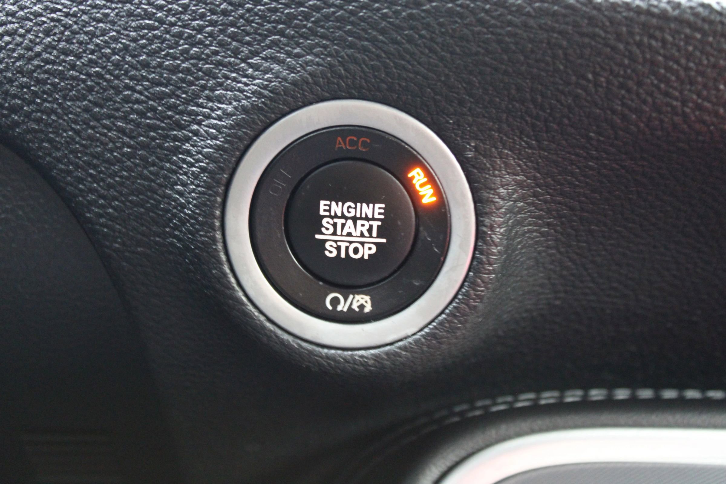 Used 2022 Dodge Challenger SXT w/ Blacktop Package image 28