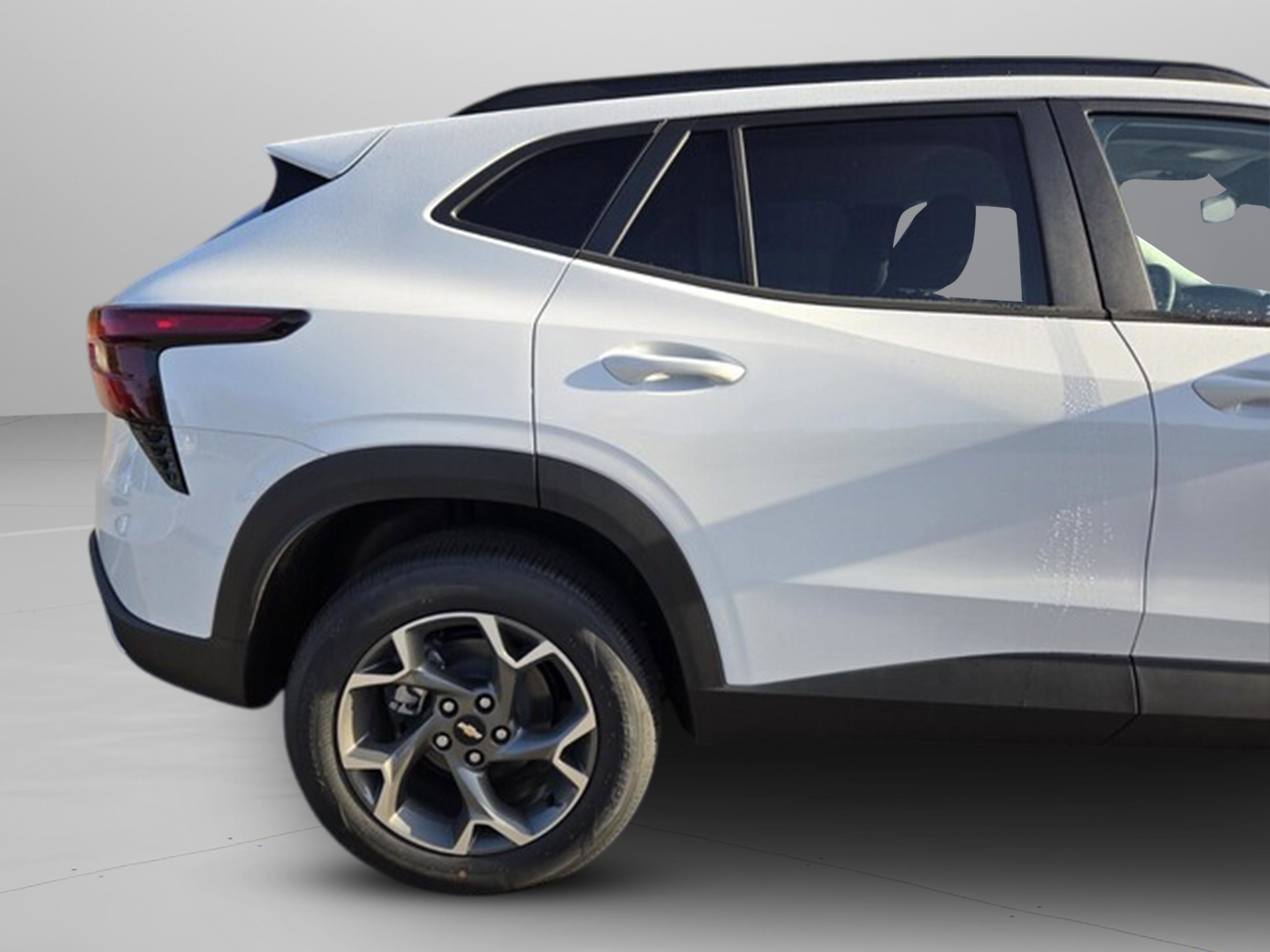 New 2026 Chevrolet Trax LT image 24