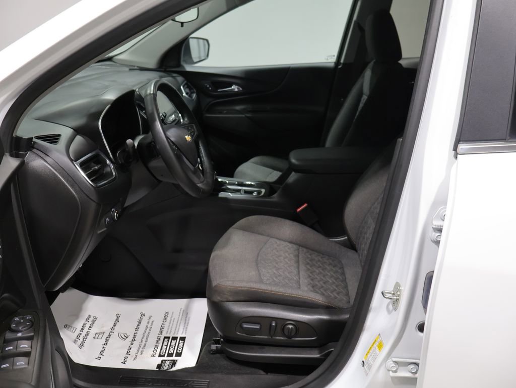 Used 2023 Chevrolet Equinox LT image 9