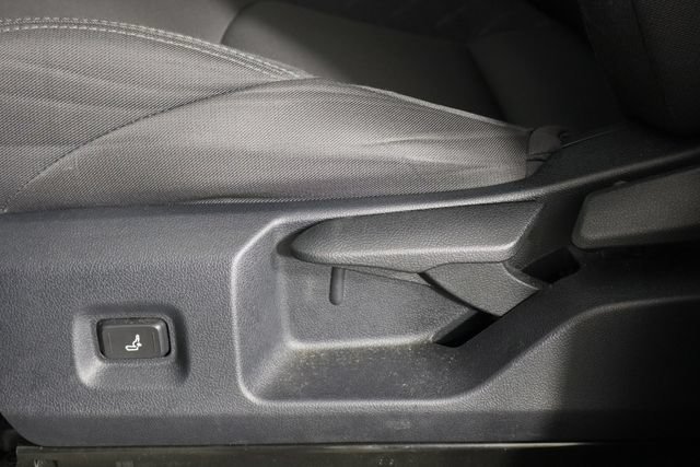 Used 2025 Toyota Tacoma SR5 RWD image 16