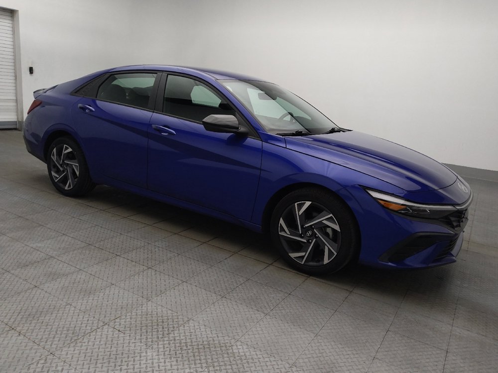 Used 2025 Hyundai Elantra Sport w/ Cargo Package FWD image 11