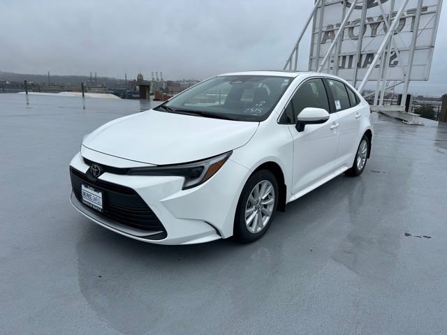 New 2026 Toyota Corolla XLE image 5