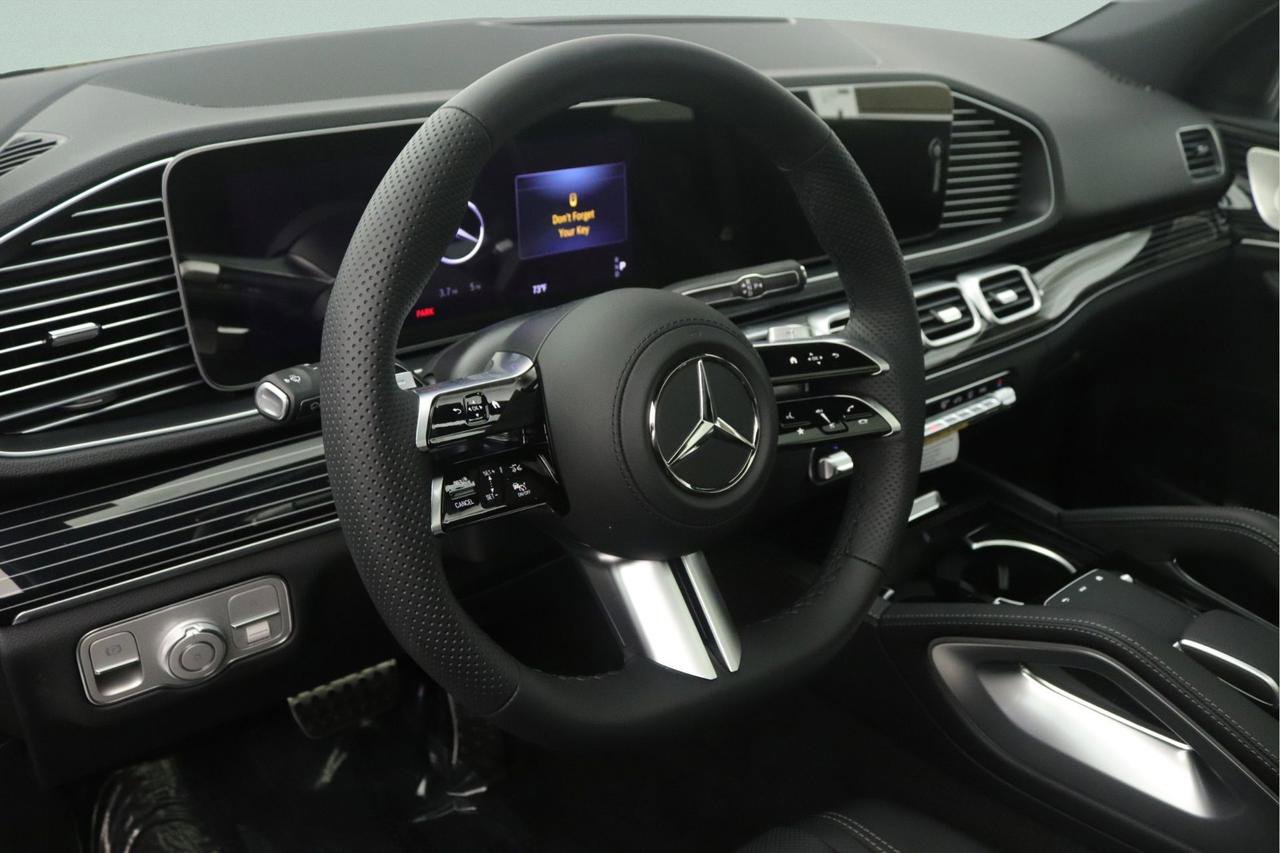 New 2026 Mercedes-Benz GLE 580 4MATIC image 4