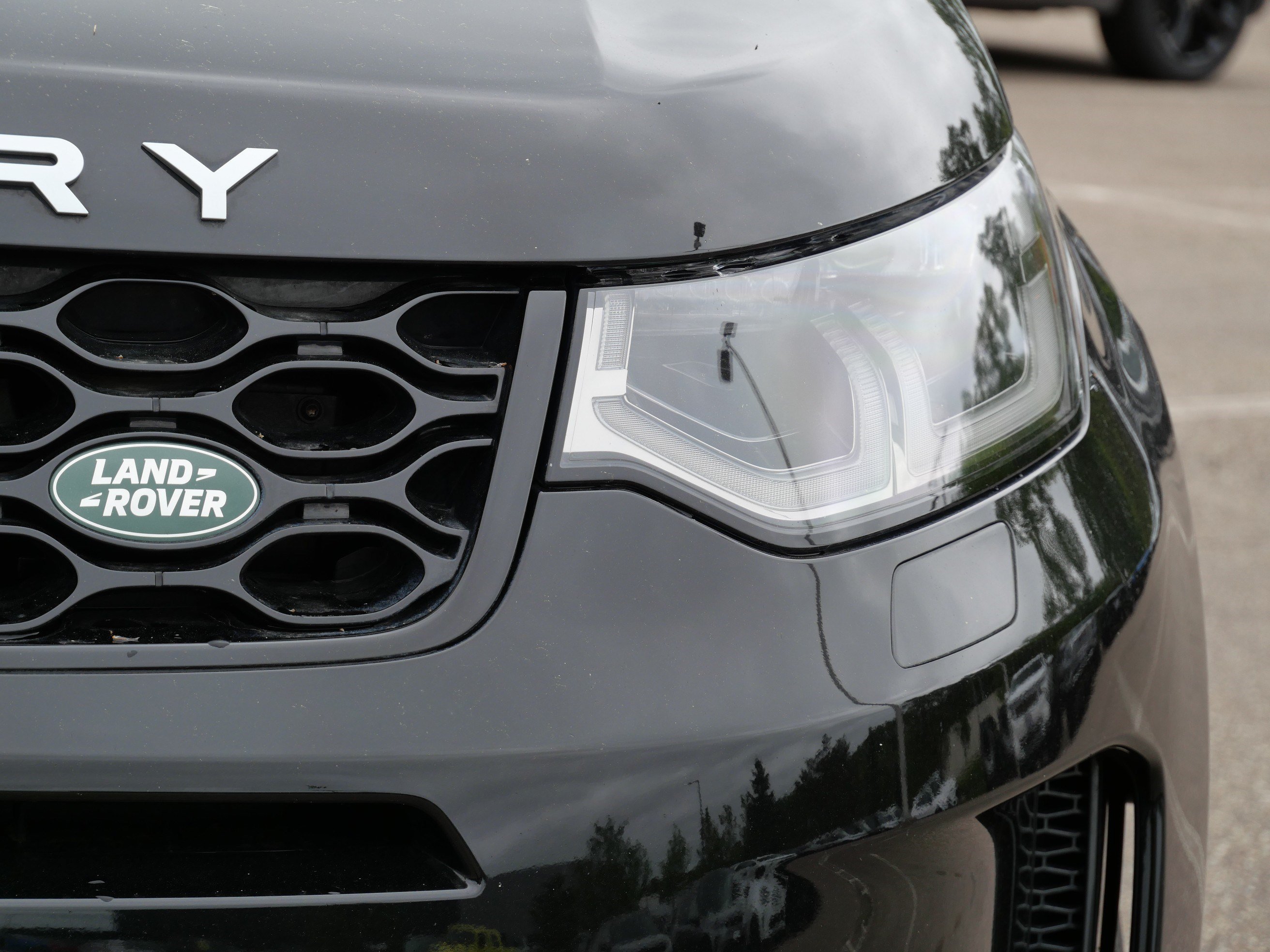 Used 2024 Land Rover Discovery Sport S AWD/4WD image 9