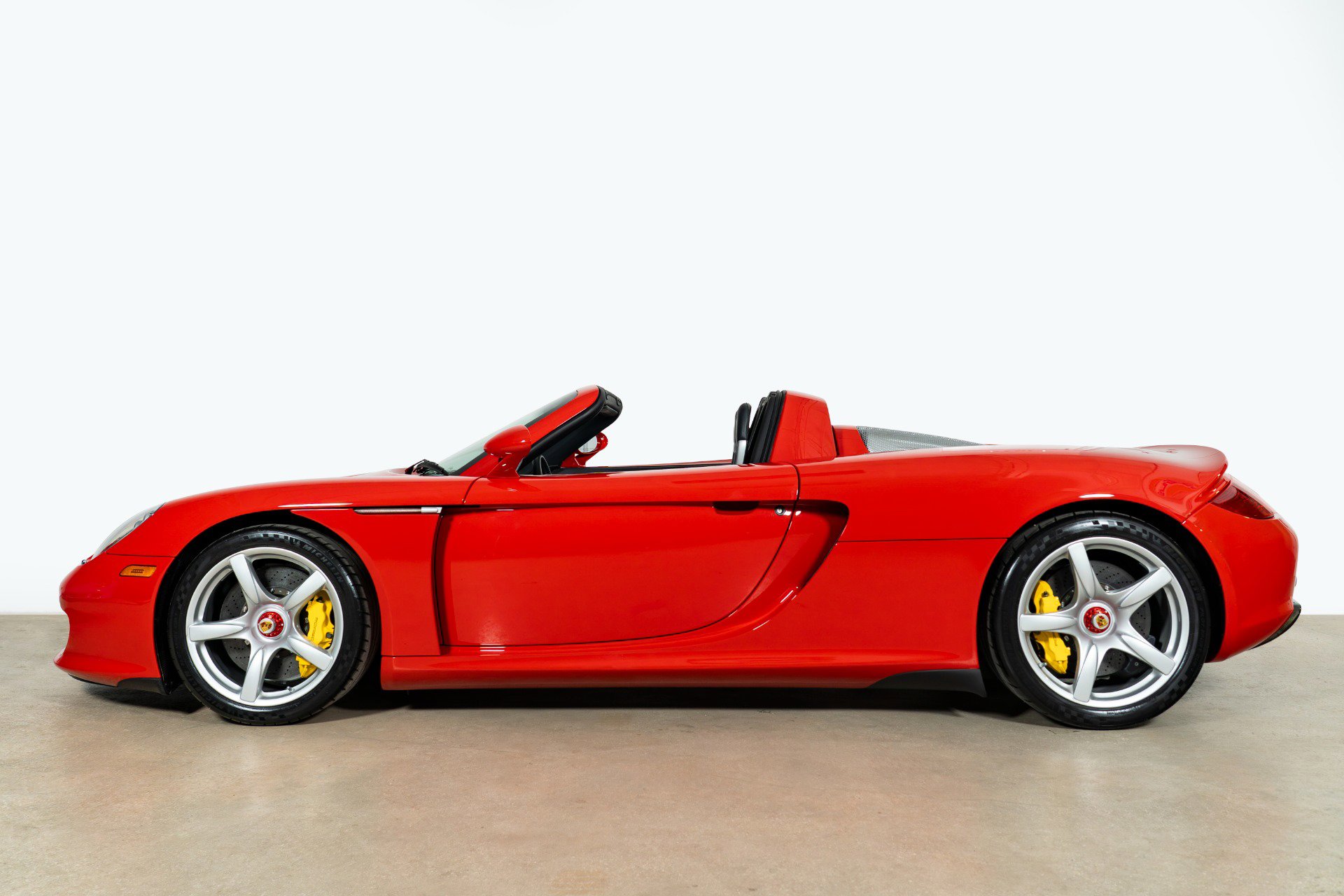 Used 2004 Porsche Carrera GT image 11