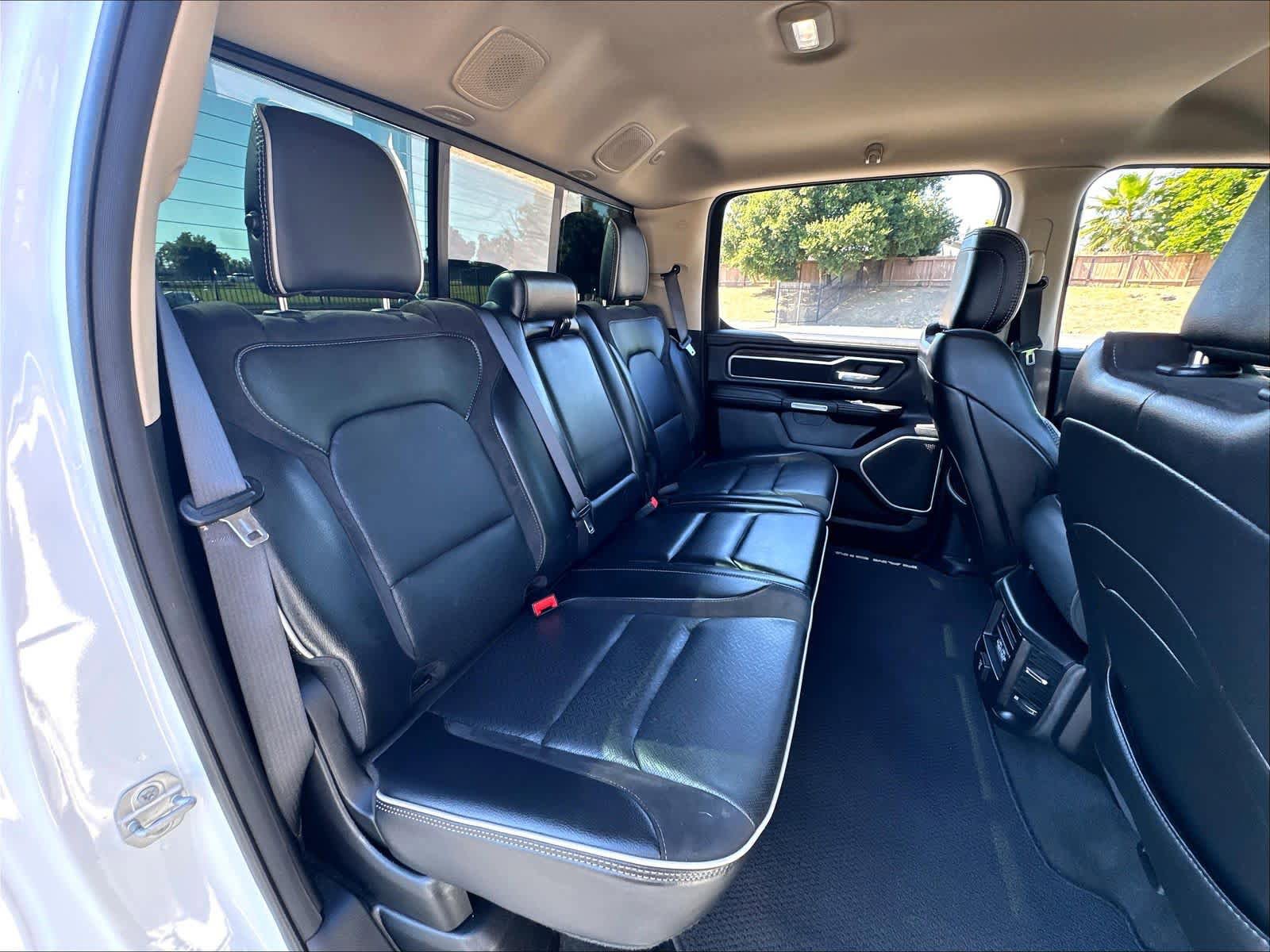 Used 2020 RAM 1500 Laramie w/ Off Road Group AWD/4WD image 30