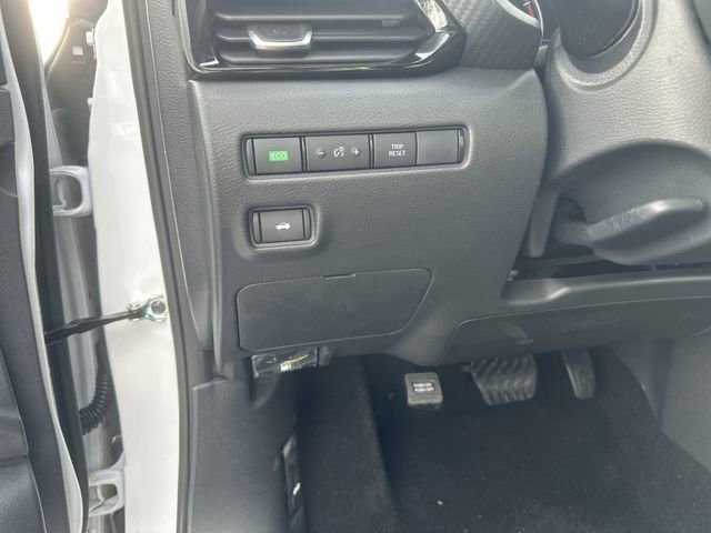 New 2025 Nissan Sentra SV w/ Trunk Package image 18