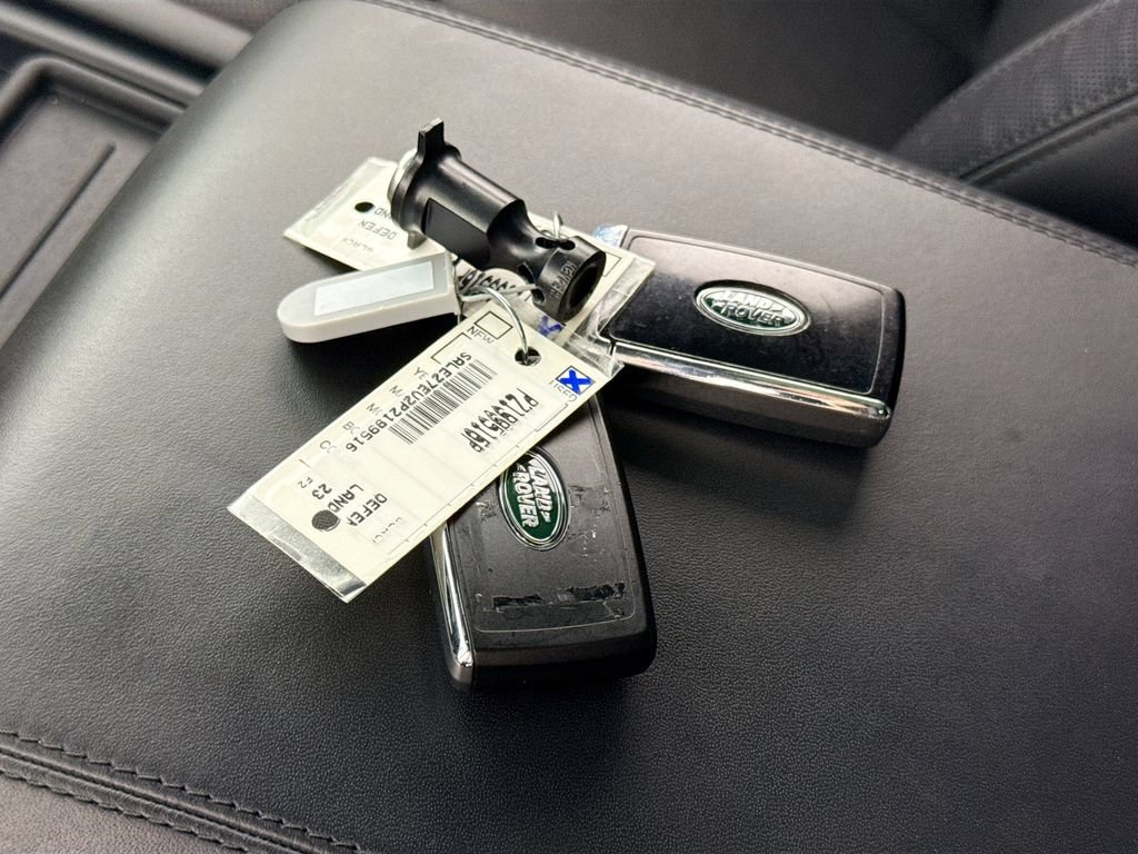 Used 2023 Land Rover Defender 110 X-Dynamic SE AWD/4WD image 17