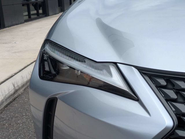 Used 2025 Lexus UX 300h FWD w/ Accessory Package (Z1) image 9