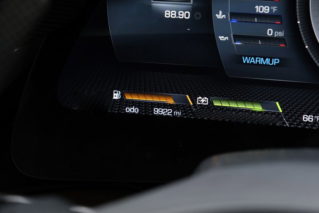 Used 2022 Ferrari SF90 Spider image 17