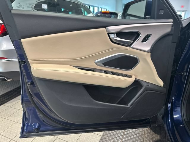 Used 2024 Acura RDX SH-AWD image 11