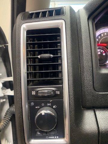 Used 2022 RAM 1500 Classic SLT w/ Electronics Group image 26